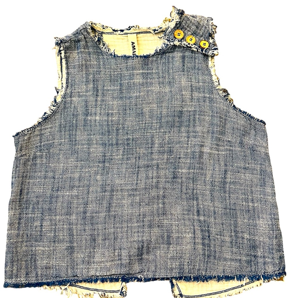 Soft cotton linen summer detailed back top. Sz med.